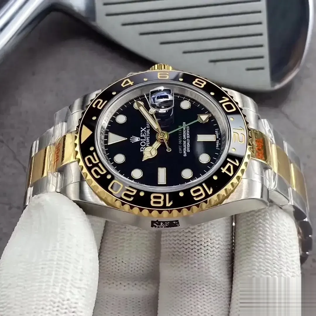 GMT-Master 126710BLRO superclone — bracelet detail