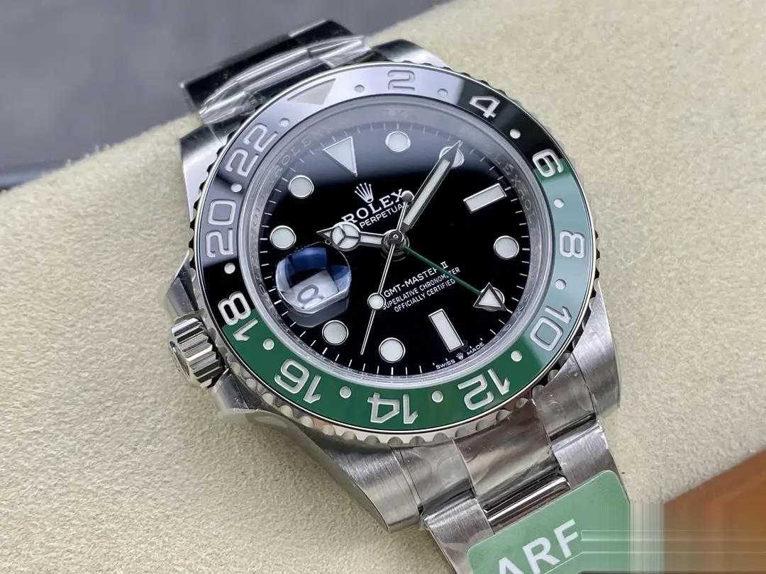 GMT-Master 126720VTNR superclone black dial — caseback detail