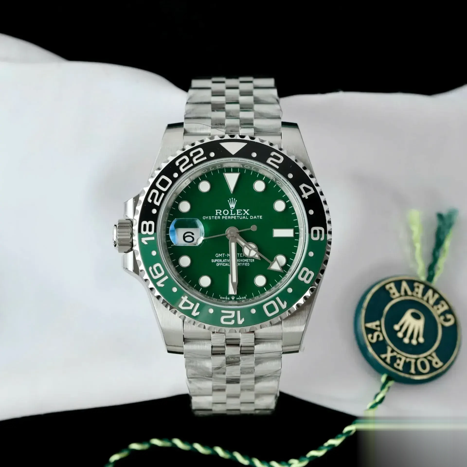 Rolex GMT-Master 126729VTNR superclone 40mm — dial close-up