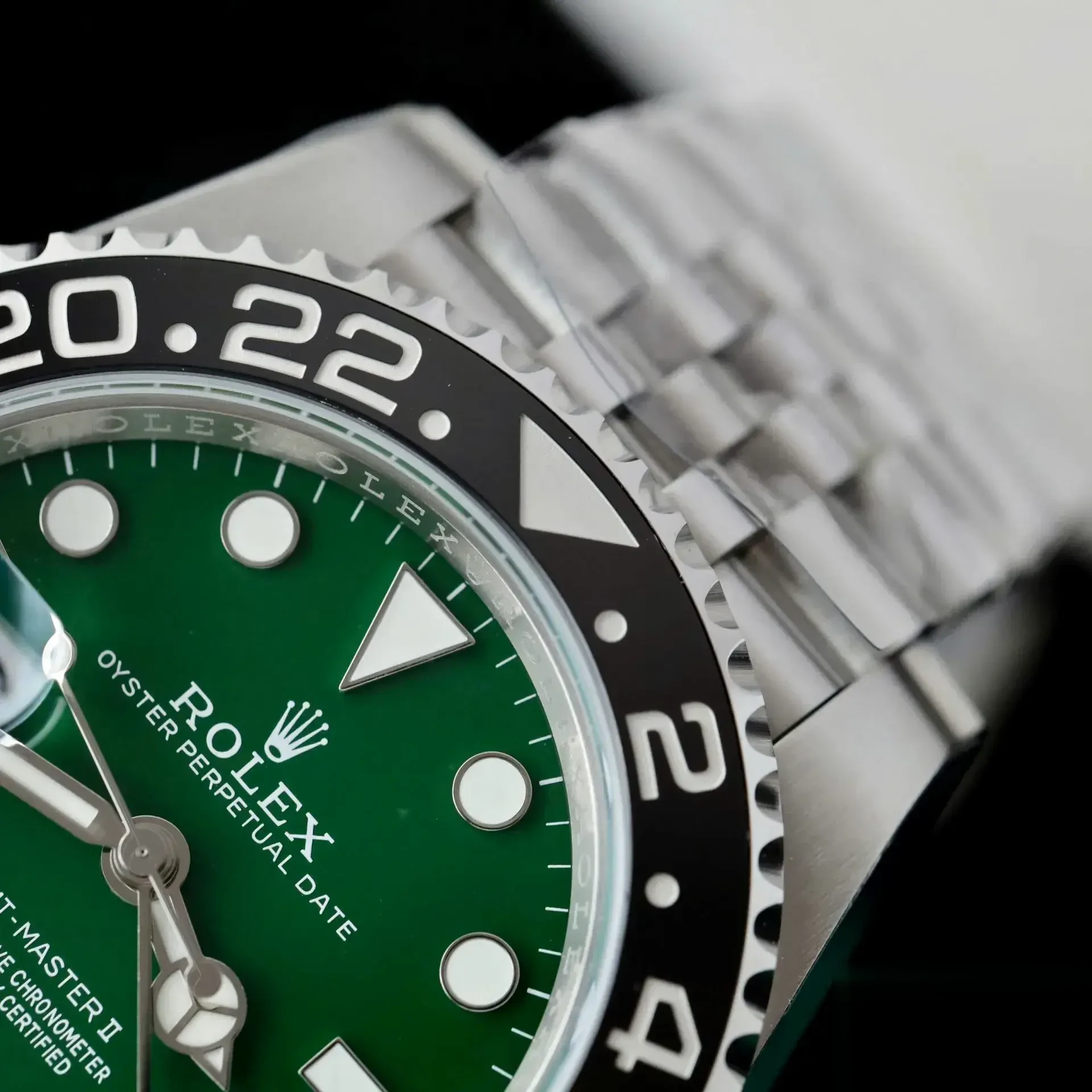 Rolex GMT-Master 126729VTNR swiss clone 40mm — crown and case detail