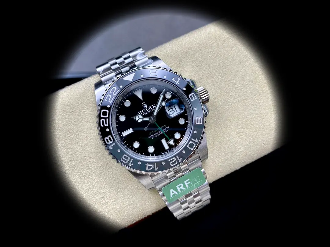 Rolex GMT-Master 126710GRNR swiss super clone — side profile