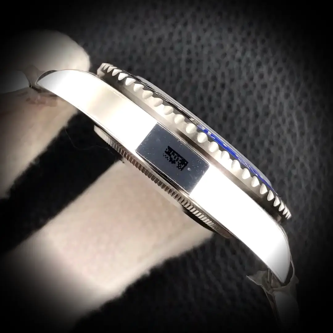 GMT-Master 126710 swiss super clone black dial — bezel macro