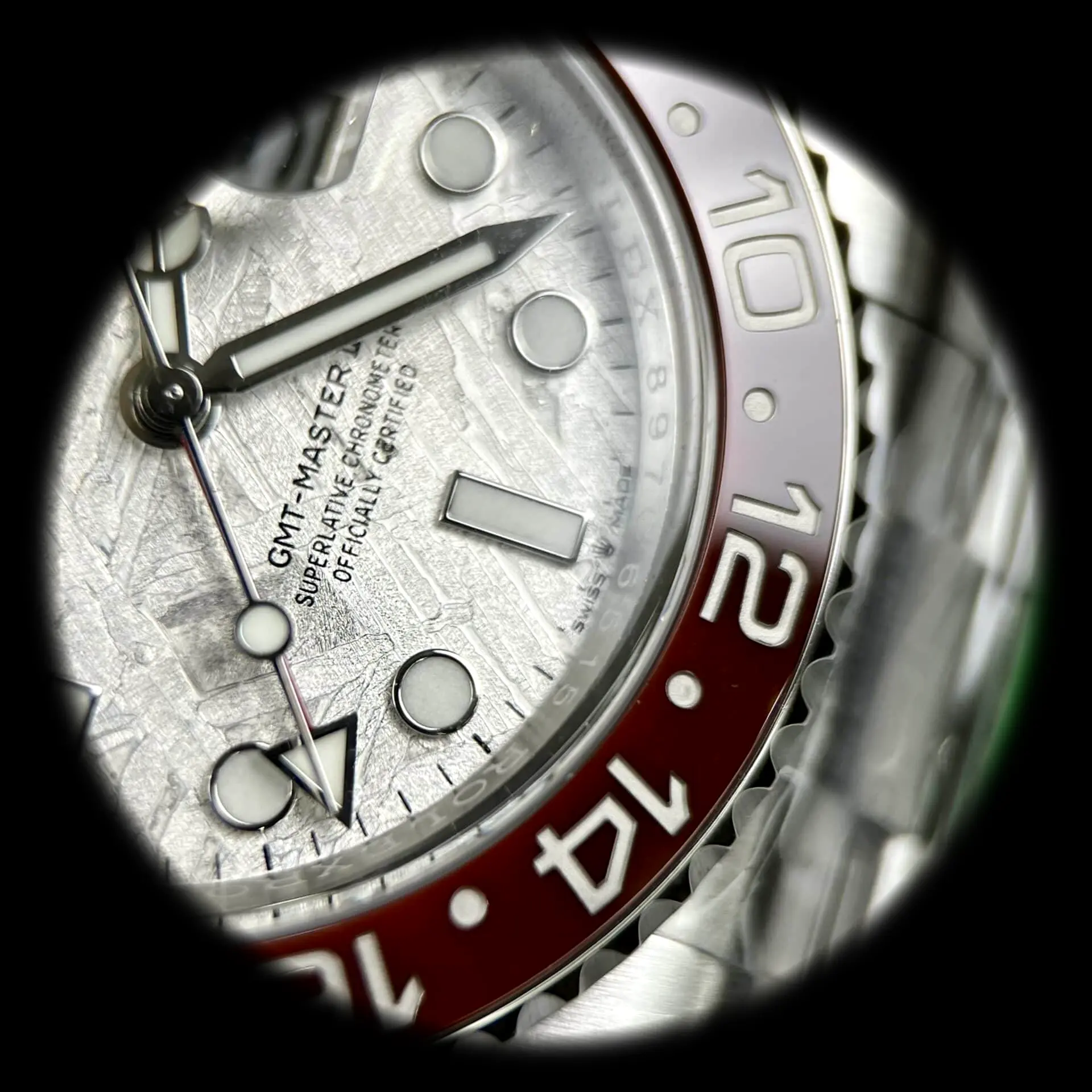 GMT-Master 126719BLRO eta clone meteorite dial — bezel macro