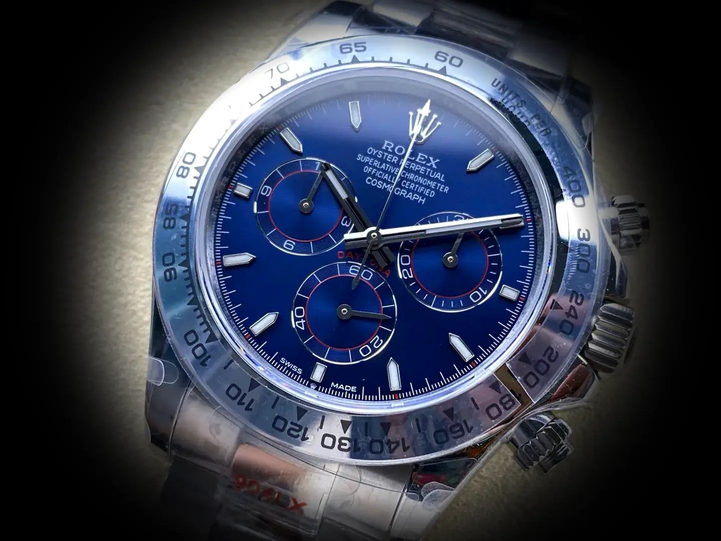 Rolex Daytona 126509 swiss super clone bright blue dial — caseback detail