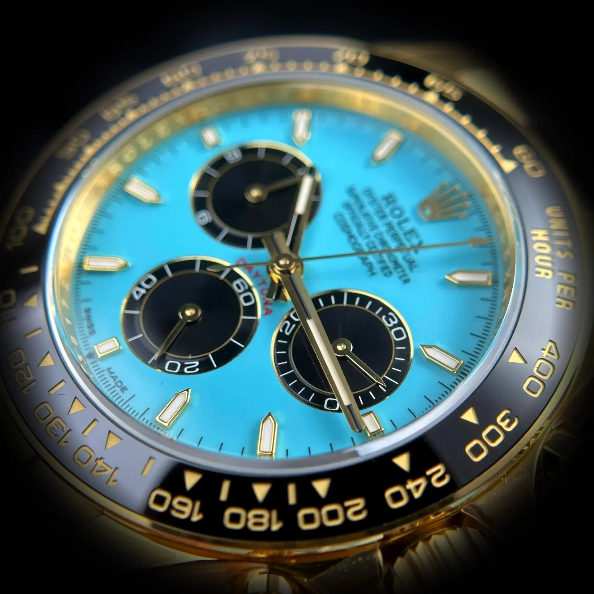 Rolex Daytona 126518LN superclone turquoise blue dial — bezel macro