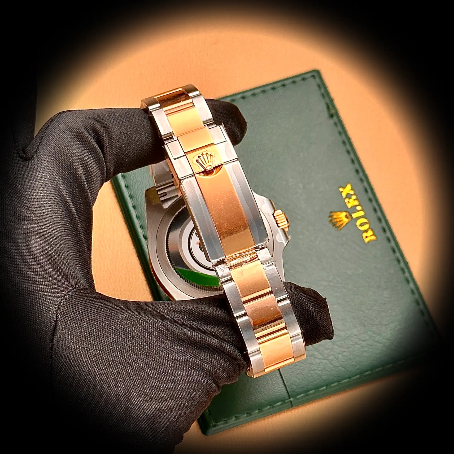 GMT-Master 126711CHNR eta clone — lume shot