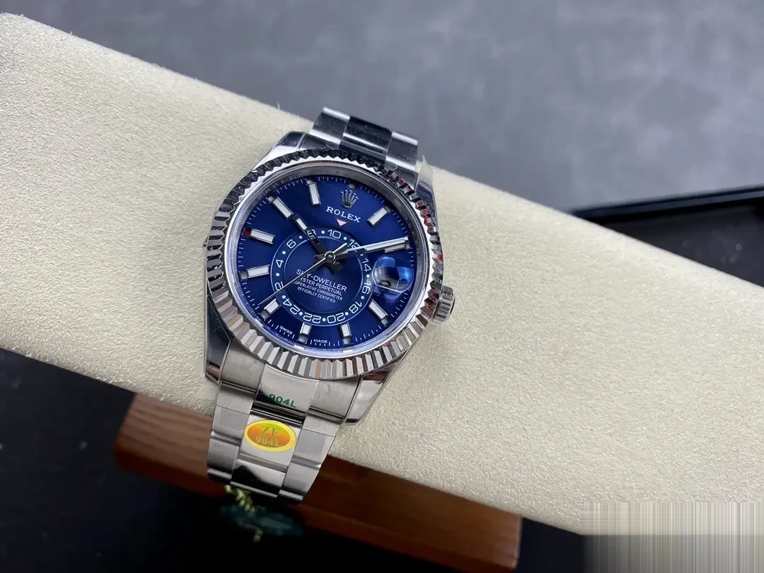Sky-Dweller 326934 superclone blue dial — angled view