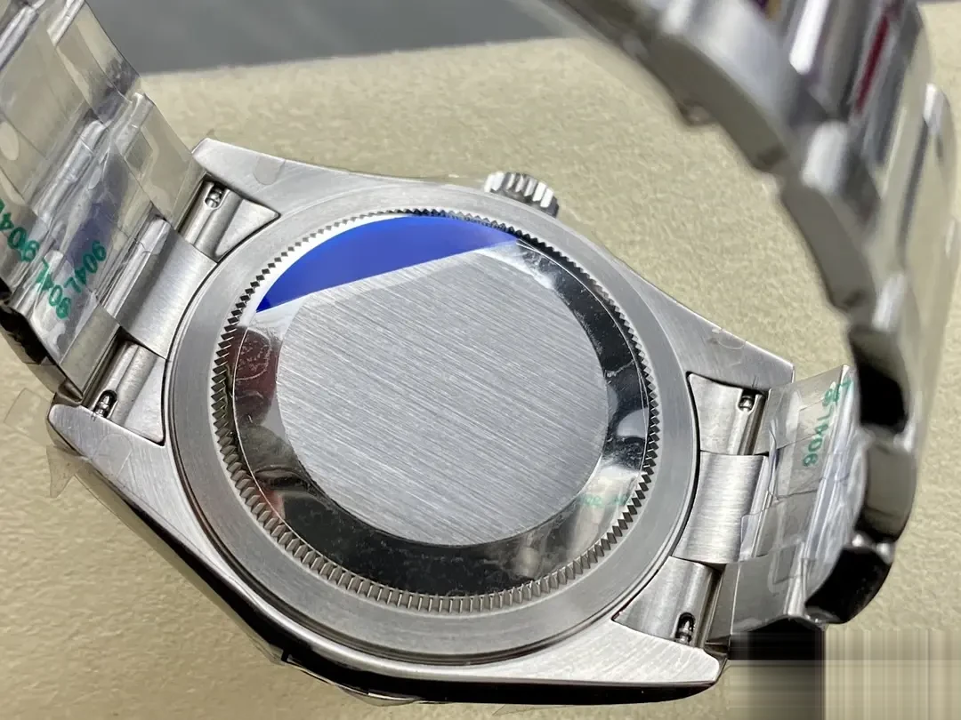 Sky-Dweller 326934 swiss super clone 42mm — crown and case detail