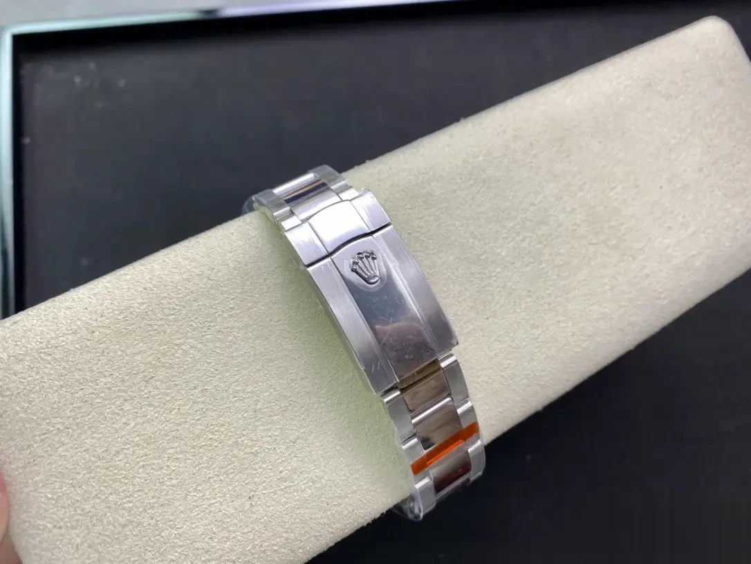 Rolex Sky-Dweller 326938 superclone 42mm — crown and case detail