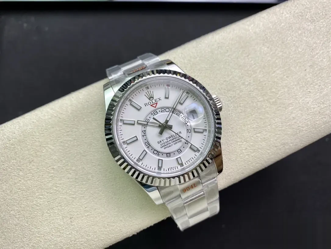 Sky-Dweller 326938 superclone — bracelet detail