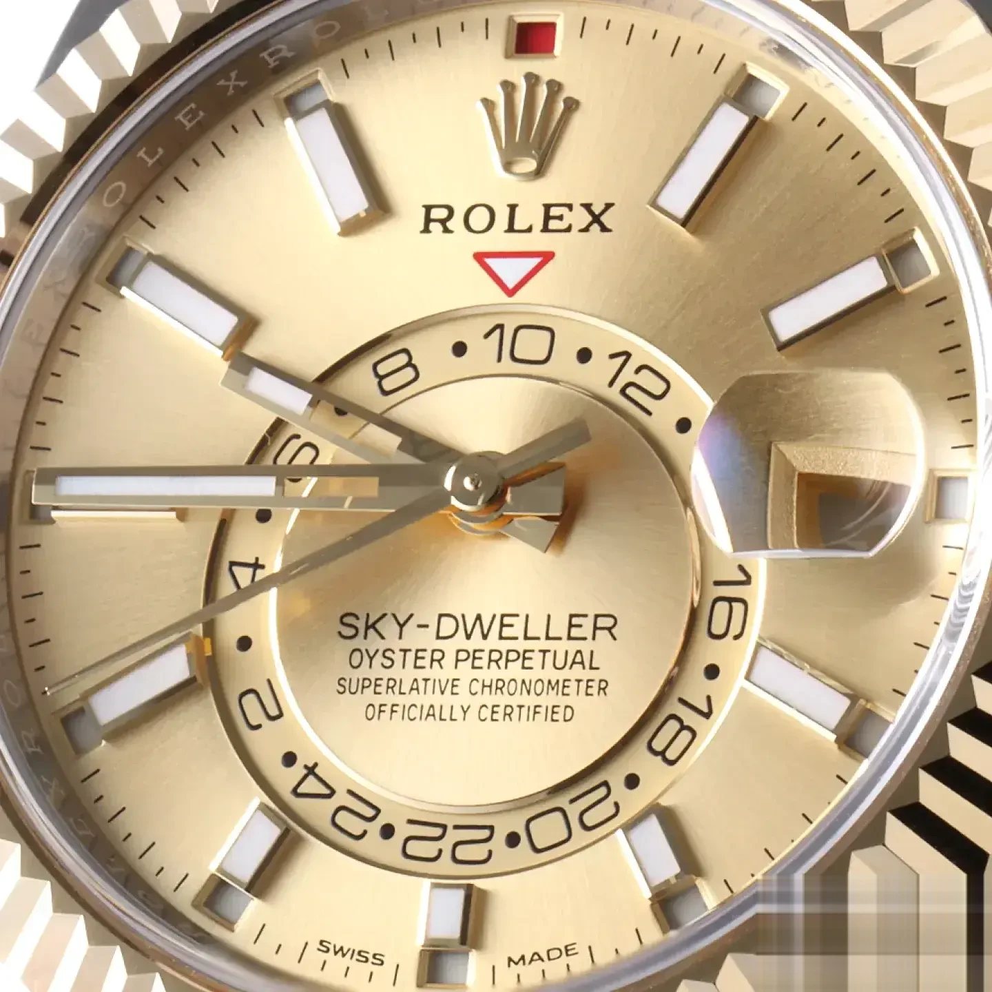 Sky-Dweller 336933 swiss clone champagne dial — caseback detail