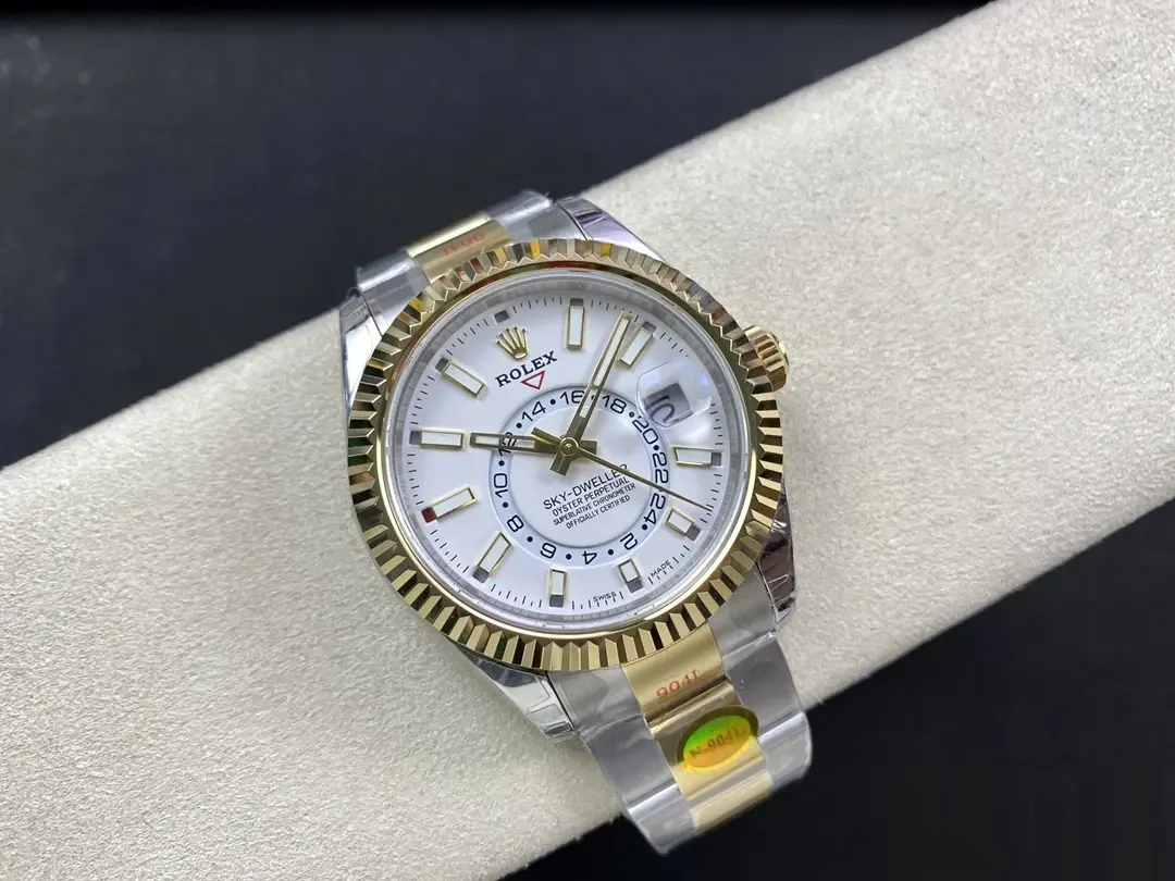 Sky-Dweller 336933 swiss super clone 42mm — crown and case detail