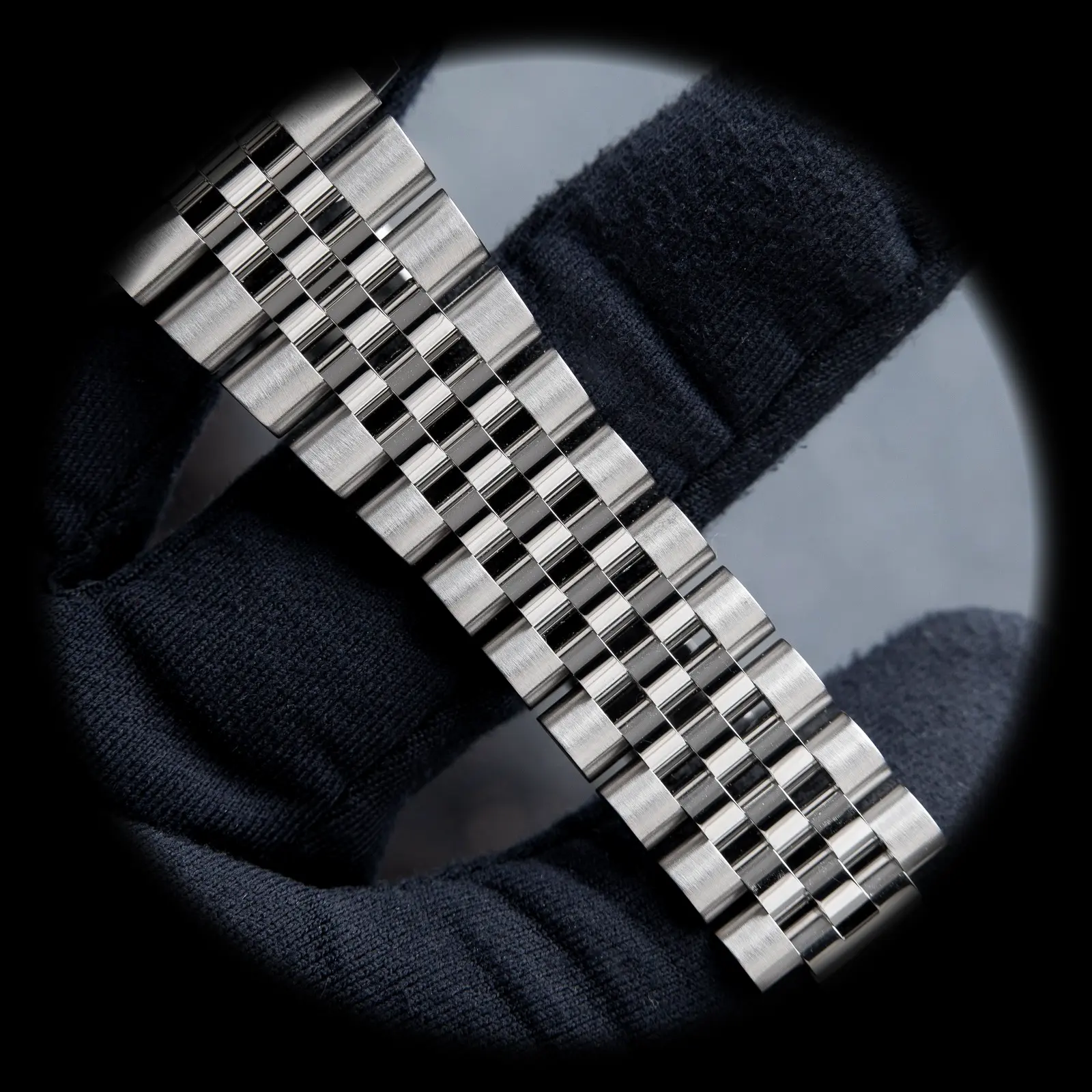 Sky-Dweller 336934 swiss super clone 42mm — wrist shot