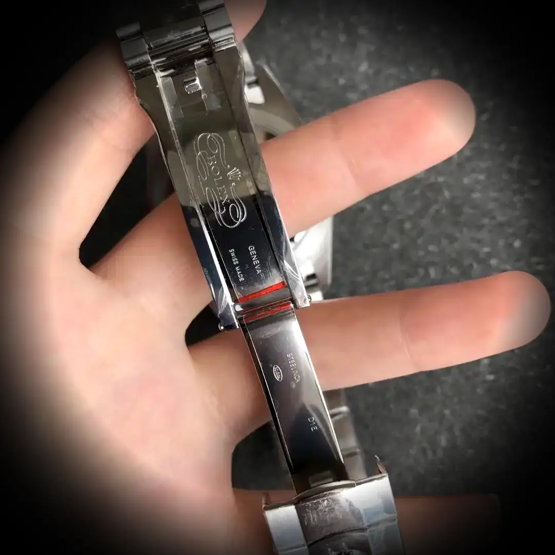 Rolex Sky-Dweller 326238 swiss super clone 42mm — crown and case detail