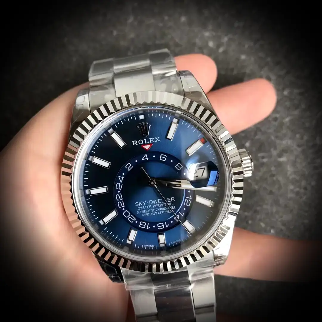 Sky-Dweller 326238 swiss clone bright blue dial — caseback detail